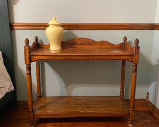 Wood shelf
Bedroom #4