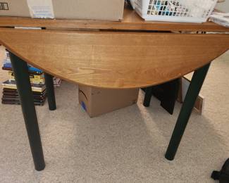 Drop leaf table and 4 chairs