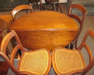 Wood Round Drop Leaf Table (Picture 2 of 2)