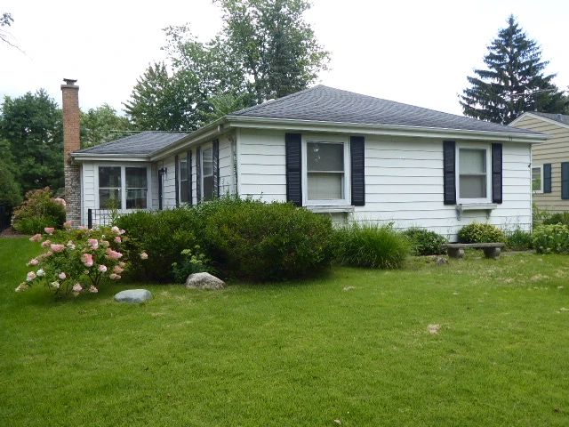 See prices & more info, copy & paste link below: https://beforeudemo.com/sales-event/clarendon-hills-demolition-estate-sale/