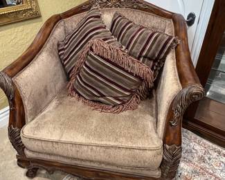 Oversized chair