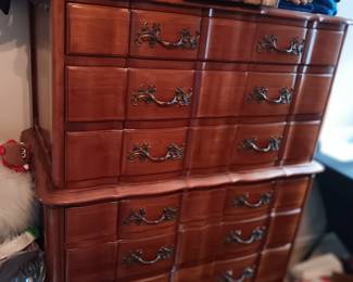 Beautiful Dresser Set