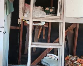 3 different size ladders