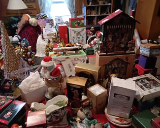 Full Room of Christmas...lots of Vintage