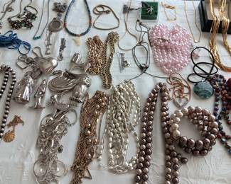 Great selection of jewelry