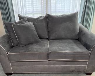Matching loveseat. See sofa description.