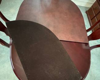 Foldable table pad
