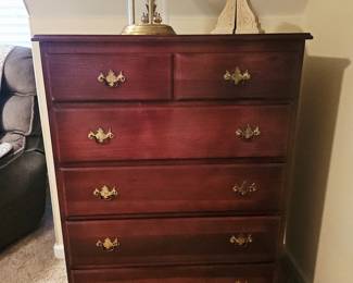 Chest of drawers
