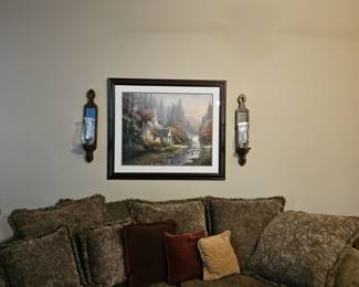 Nice comfy couch in excellent condition