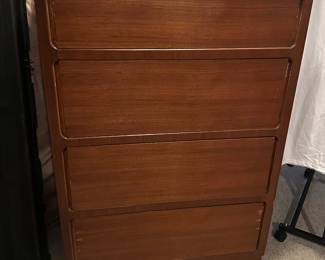 MCM Dresser