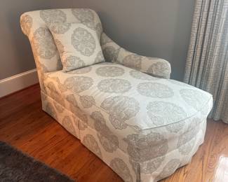 Ethan Allen Chaise Lounge (37"W x 74"D x 41" Back Height)