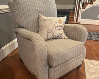 Cambridge Collection Upholstered Recliner (28"W x 39"D x 38" Back Height)