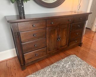 Kincaid 9 Drawer / 2 Door Dresser (20"D x 36-1/2"H x 70"W)