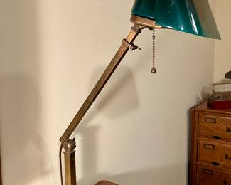 Antique Emeralite no. 8734 bankers lamp