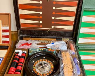 1940’s Pattberg Novelty Corp. game box with bakelite backgammon checkers
