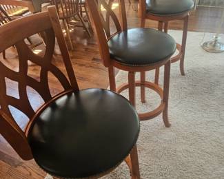 3 Spinning Stools