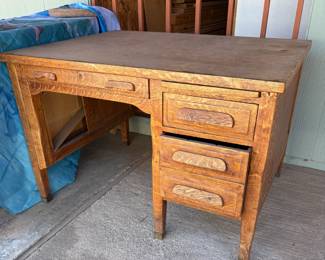 OAK DESK