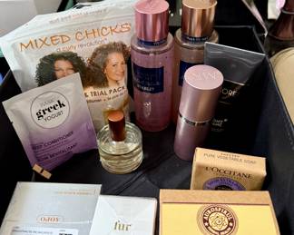 Various mixed Chick's items