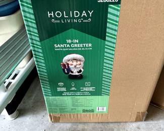 HOLIDAY DECOR