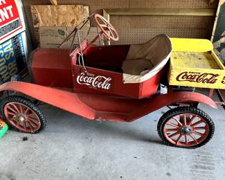 COKE TIN VINTAGE MODEL T PARADE CAR