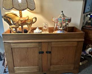 FURNITURE ANTIQUE DRY SINK