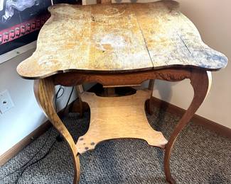 FURNITURE ANTIQUE SIDE TABLE SQUARE