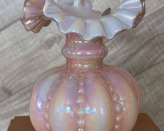 Fenton Iridescent Blush Pearl Melon Vase