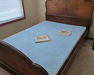 Antique Full Size Wood Bed Frame with Box Spring