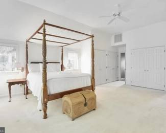 Antique Tuckahoe Plantation Poster Bed - W66 1/2” x D90” x H87”