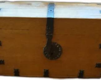 Antique Wooden Storage Trunk - W23” x H14” x D15”


