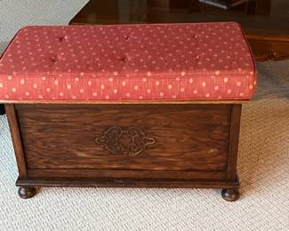 Cool vintage oak chest with 2” cushion