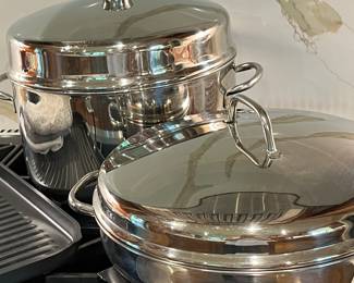 All Clad pots and pans hardly used!