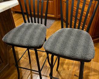 Set of 4 black bar stools with black & white upholstered seats