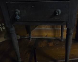Early 1 drawer stand