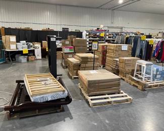 ALL ITEMS SHOWN $20
See previous posts for more photos of items.
Liquidation Popup $20 Sale + Mattress Sale
Sunday, September 7th, 2025, 1-3 pm
55515 850 Rd, Pierce NE 68767 (7 miles north of Norfolk)
Cards/Venmo/Cash/Afterpay accepted.