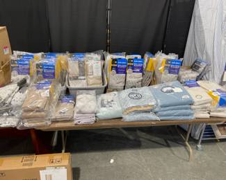 β¨ Transform Your Windows for Less! β¨
Weβve got a HUGE selection of curtains retailing up to $80 β your price? Just $20 each at Liquidation Popup! π
β
Blackout, room darkening & decorative styles
β
Multiple colors & patterns to choose from
β
Perfect for any room refresh π‘
ποΈ $20 Sale + Mattress Sale
π Sunday, September 7th, 2025 | 1-3 PM
π 55515 850 Rd, Pierce, NE 68767 (7 miles north of Norfolk)
π³ We accept Cards β’ Venmo β’ Cash β’ Afterpay
π₯ Limited stock β first come, first serve! π₯