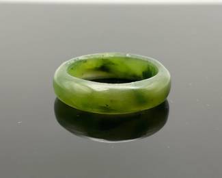Nephrite ring, size 6.75. 2.53 gtw.