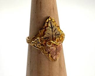 Black Hills Gold size 6 ring. 2.68 gtw.