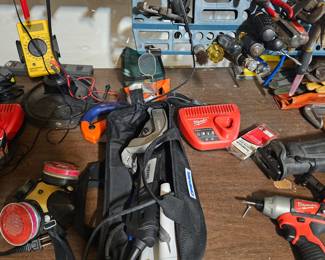 Dremel Tool, Milwaukee Tools, Screwdrivers, Workbench Items