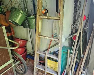 Wood Ladder, Hanging Baskets, Chains, Garden Shed Items