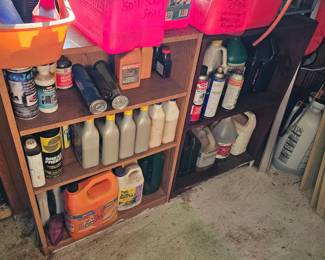 Automotive Chemicals, Oil, Gas Cans