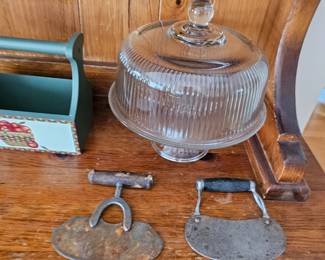 Glass Pie Plate with Cover, Mezzaluna/Herb Chopper