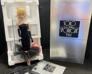 1989 Solo in the Spotlight Barbie