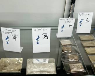 Silver bars, collectors silver plates