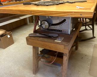 Table Saw with fitted Work Top