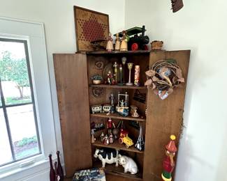 Vintage Wooden Clubs. Vintage Games / Toys