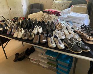 Mostly size 8.5 women's shoes
