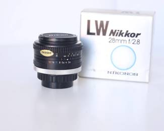 Nikon LW-Nikkor 28mm f/2.8 Above-Water Lens