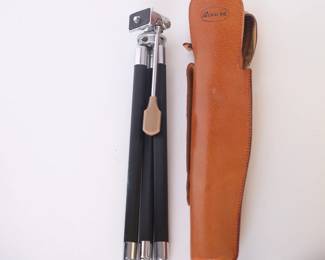 Accura Mini Tripod w/ Original Leather Case