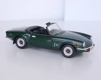 Chrono 1970 Triumph Spitfire MK IV Convertible 1:18 Scale Die Cast Car